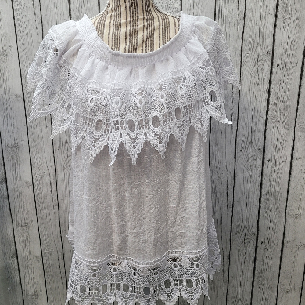 NWT**AUDREY LANE White Lace Summer Blouse, Size-2X